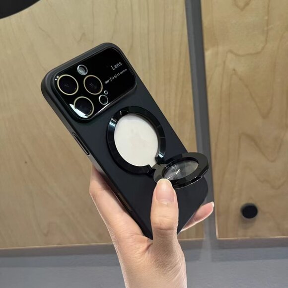 Cream iPhone16 Case - Picture 1 of 2